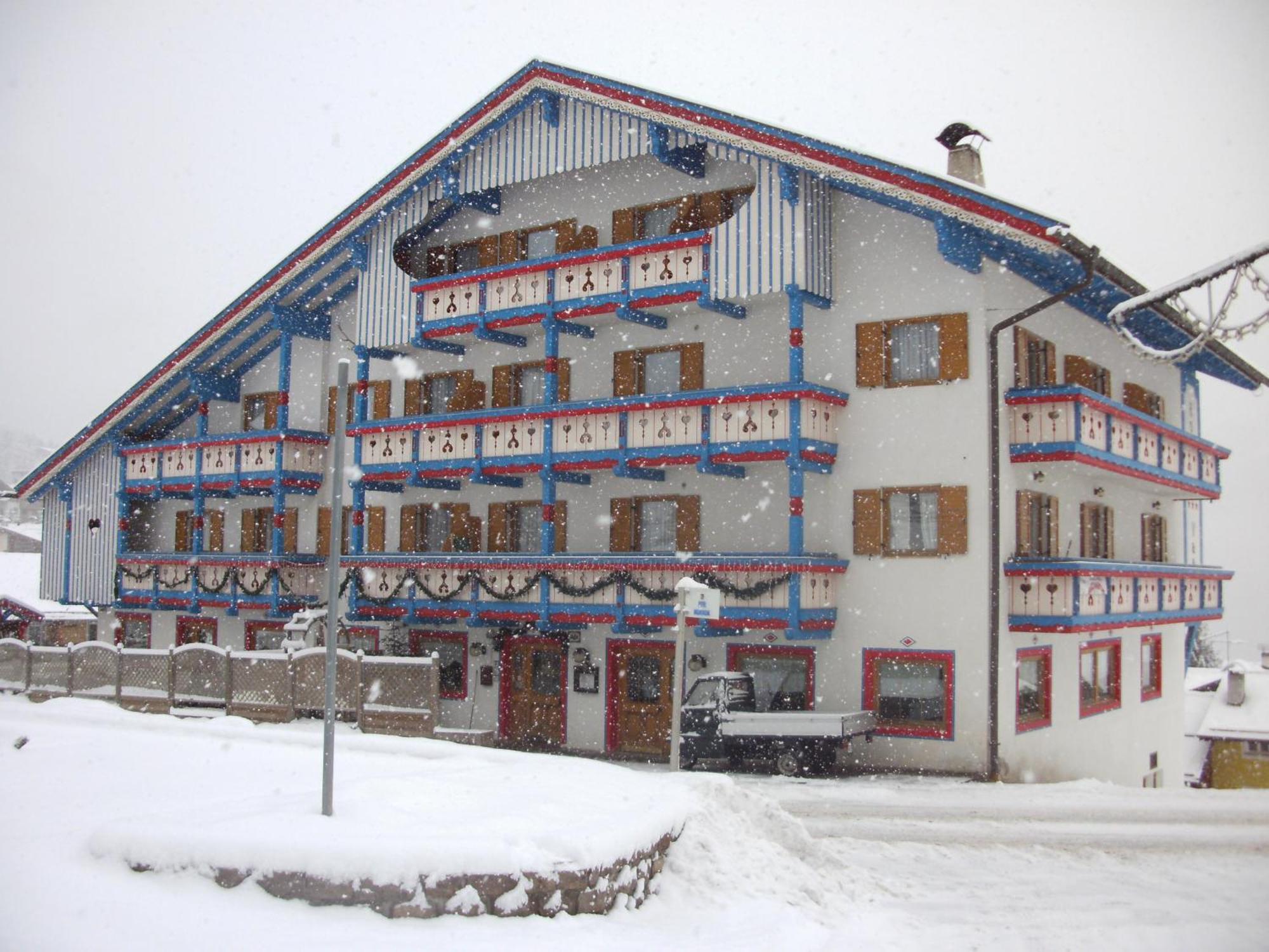 Hotel Vael Vigo di Fassa Exterior foto